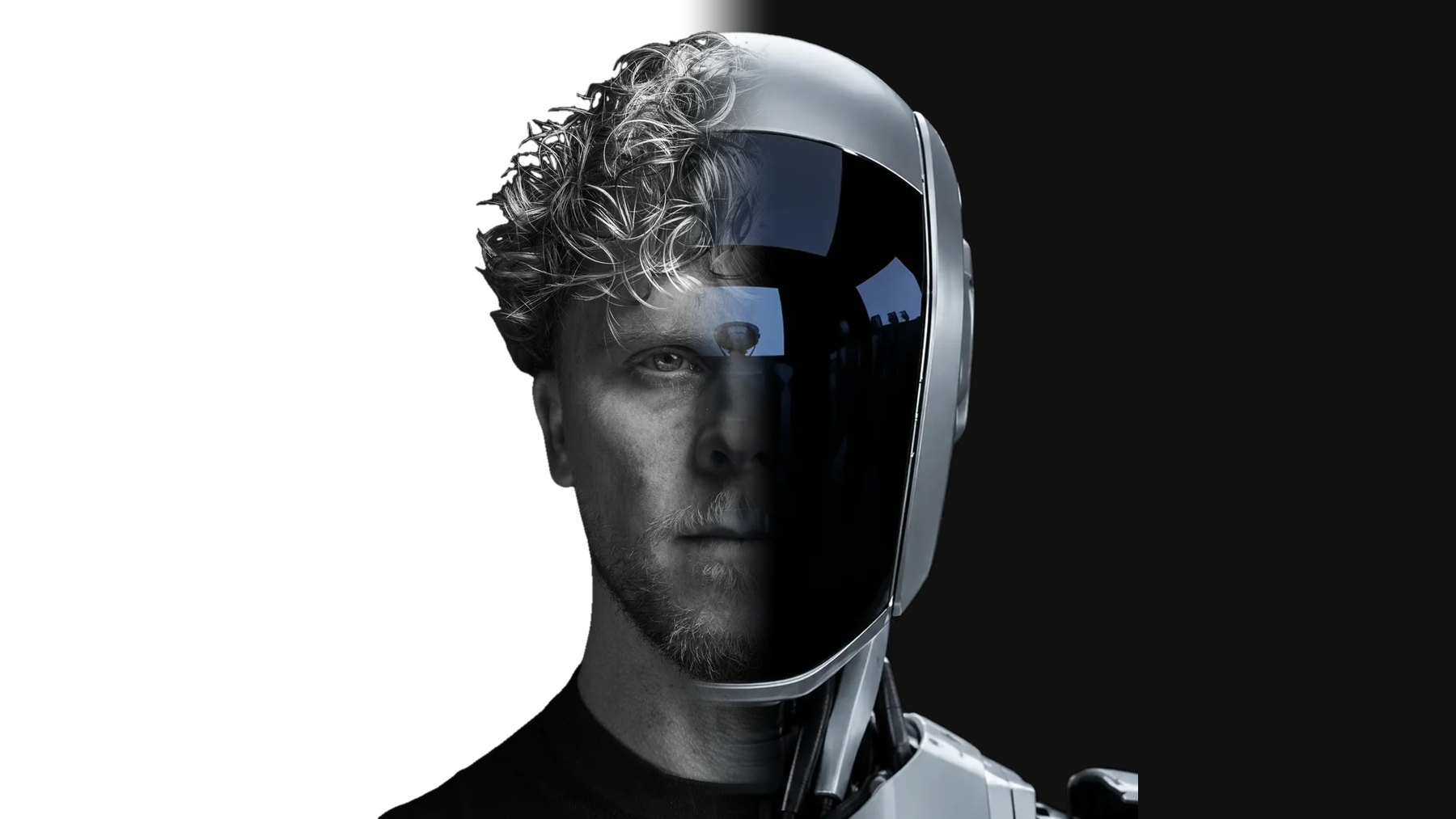 Tom Fry und ein humanoider Roboter, je eine Gesichtsh&auml;lfte